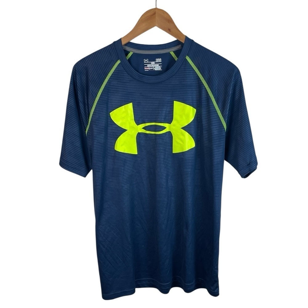 TS720 Men’s Under Armour Loose Fit Heat Gear Performance T Shirt L
